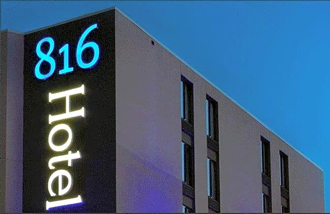 Hotel Westport Kansas City, Tapestry Collection by Hilton