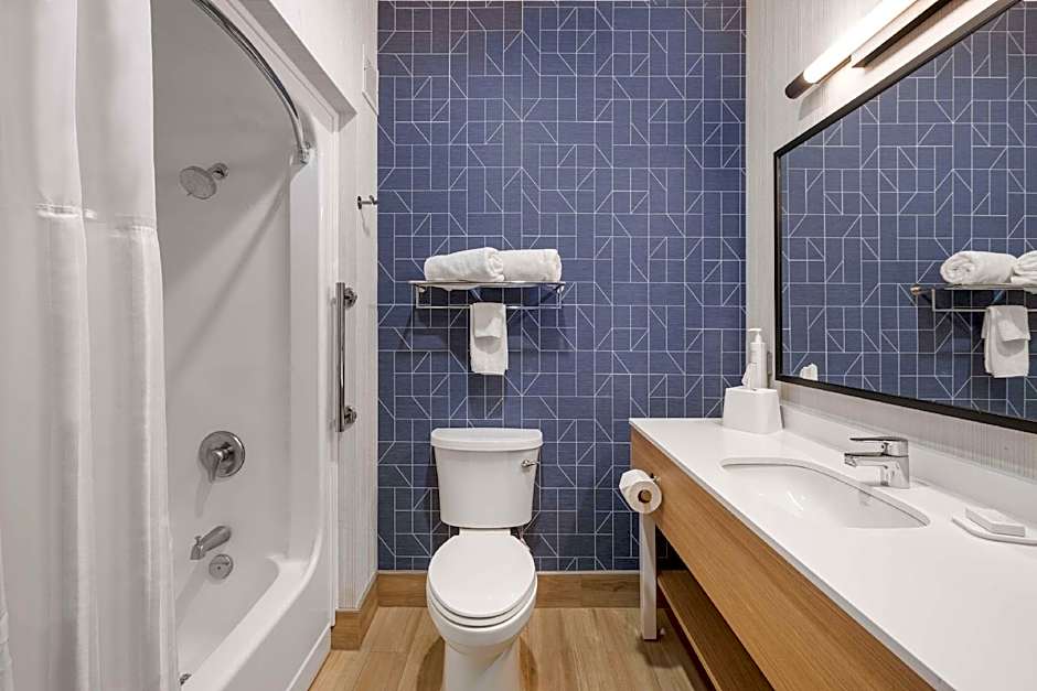 Spark by Hilton Dumas