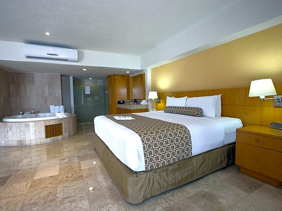 HS HOTSSON Hotel Acapulco