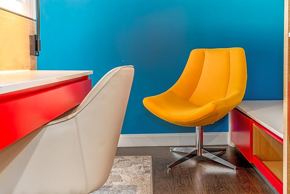 Century Park Hotel LA