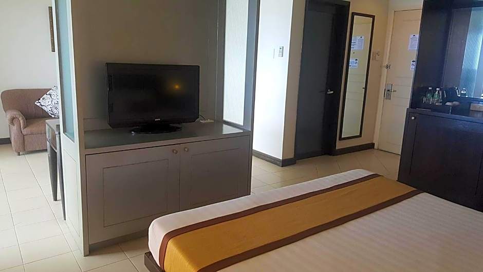 Hotel Tavern Surigao