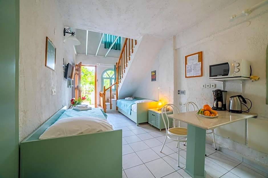 Kastro Studios Apartments