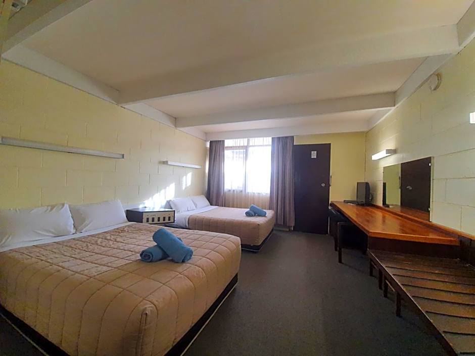 Charles Sturt Motor Inn