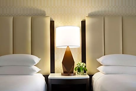 2 Queen Bed Premium Room