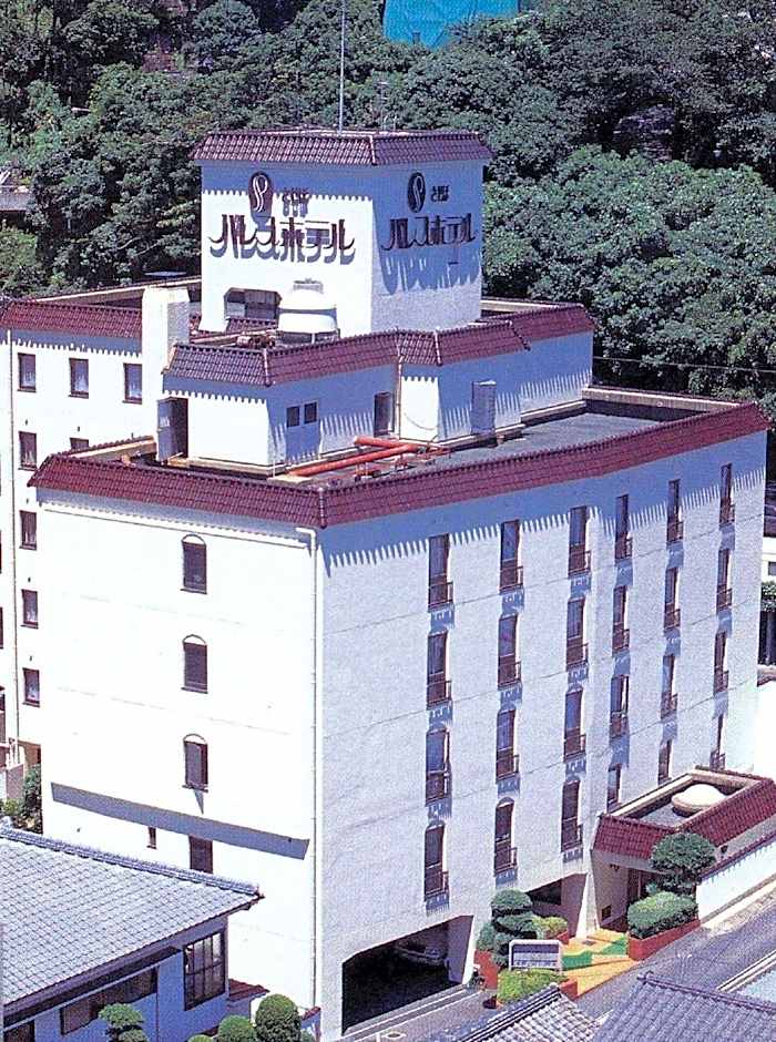 OYO Sasebo Palace Hotel