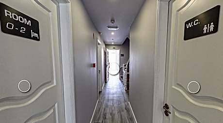 Quadruple Room with Private External Bathroom