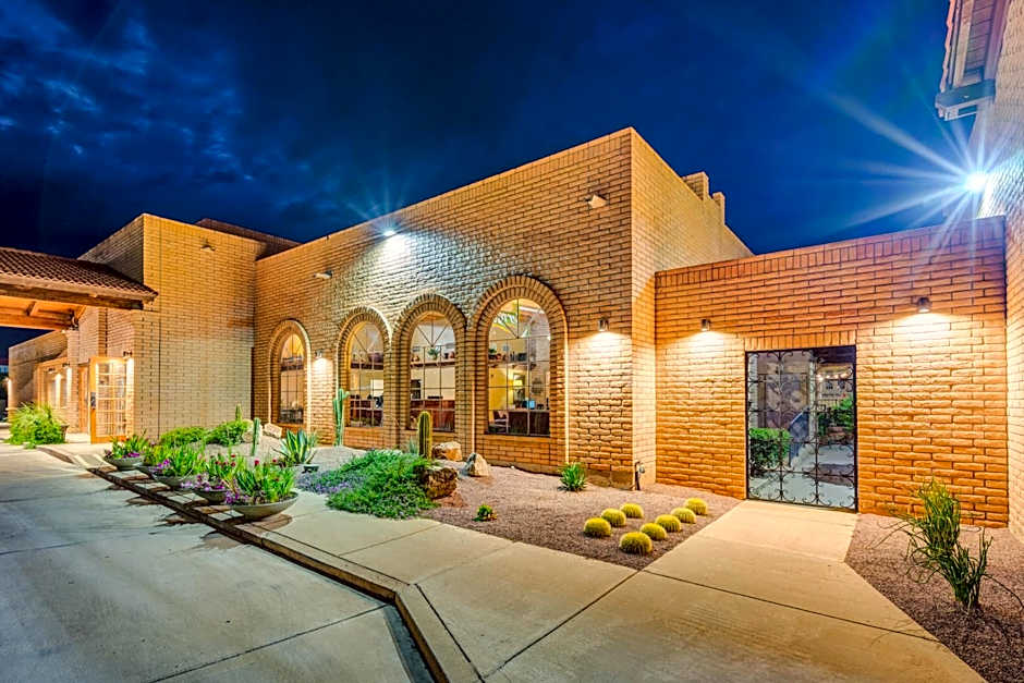 Clarion Inn