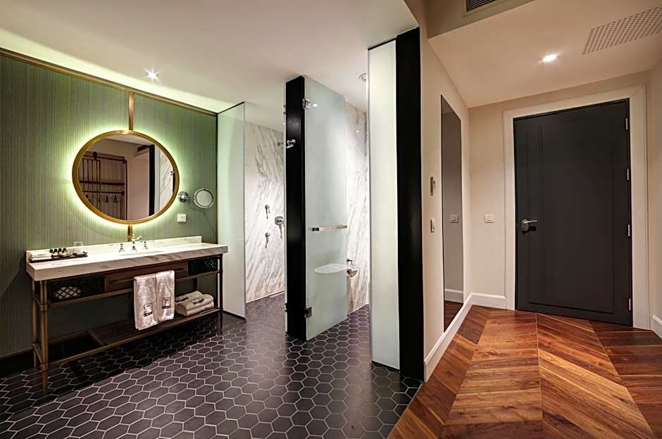 39 Kalamış Marina Hotel & Restaurant