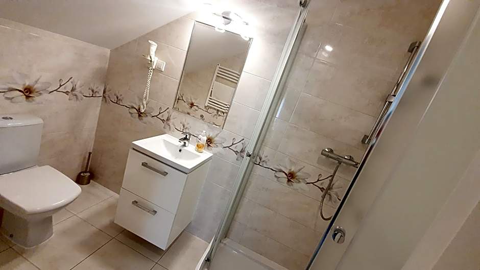 BTHouse, Pokoje Gościnne