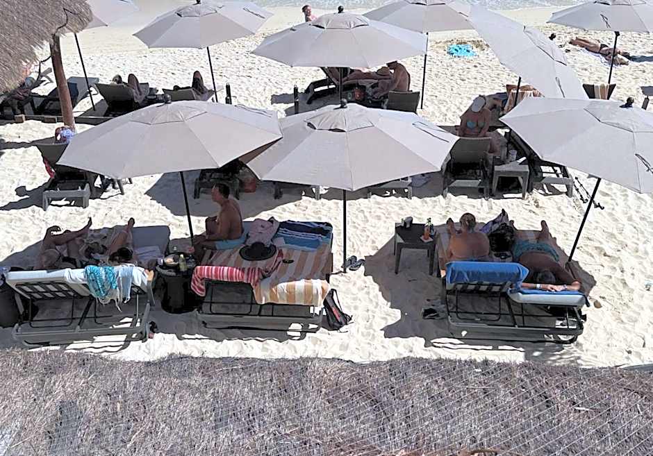 Luciana Hotel & Beach Club