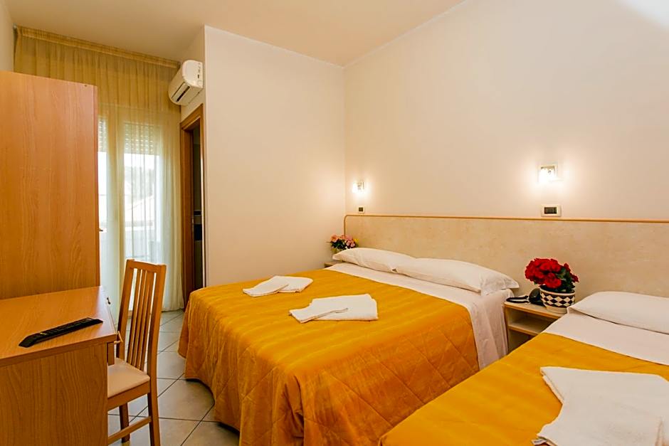 Hotel Favorita Easy Stay Room Only
