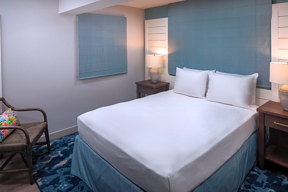 Surfside Hotel and Suites