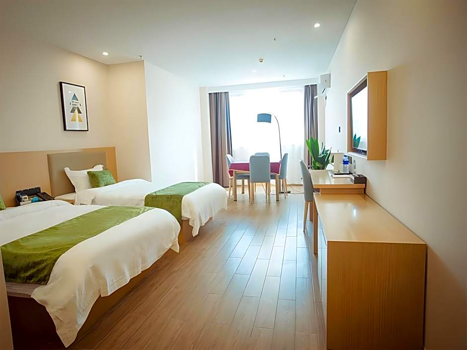 GreenTree Inn Express Nantong Development Zone Guibiyuan