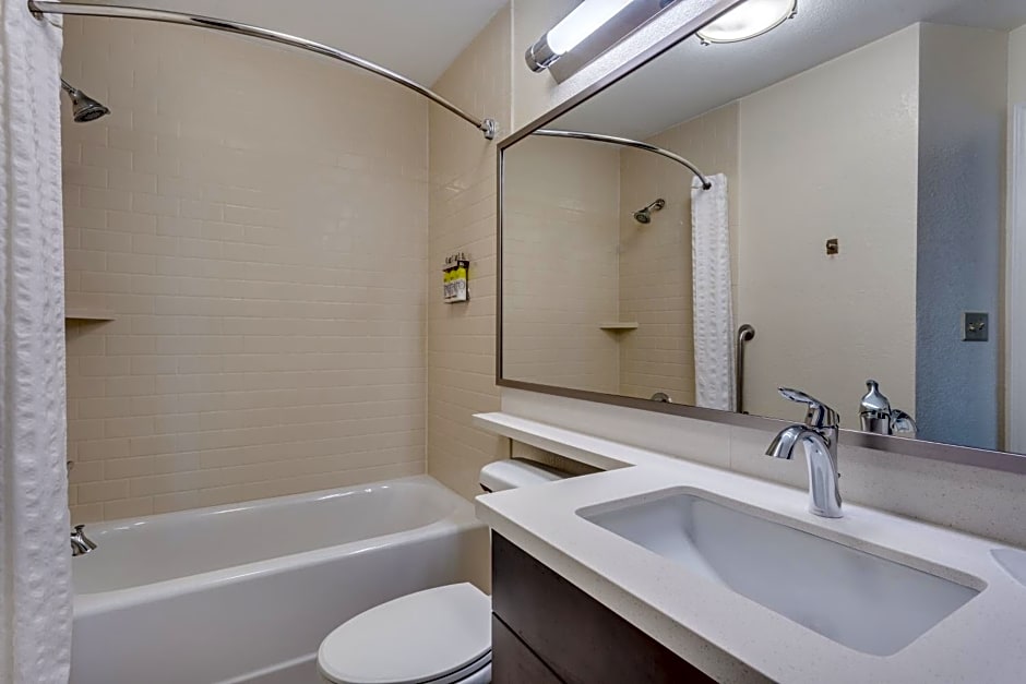 Candlewood Suites Secaucus By IHG