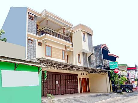 OYO 90373 Griya Nira 3 Syariah Putri