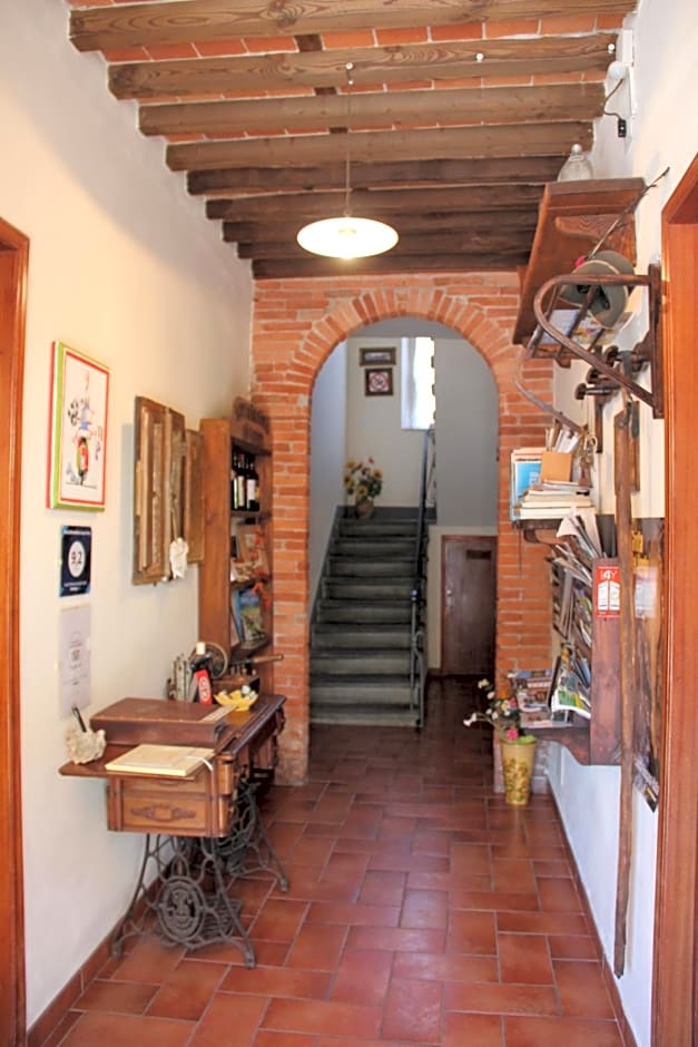 Bed & Breakfast Lucca Fora