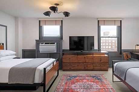 2 Queen Beds Mobility Accessible Room Free Wifi Non-Smoking