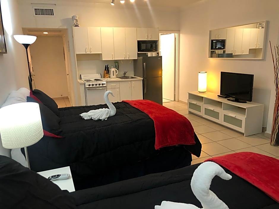 Casablanca on the beach, Oceanfront Studio Miami Beach