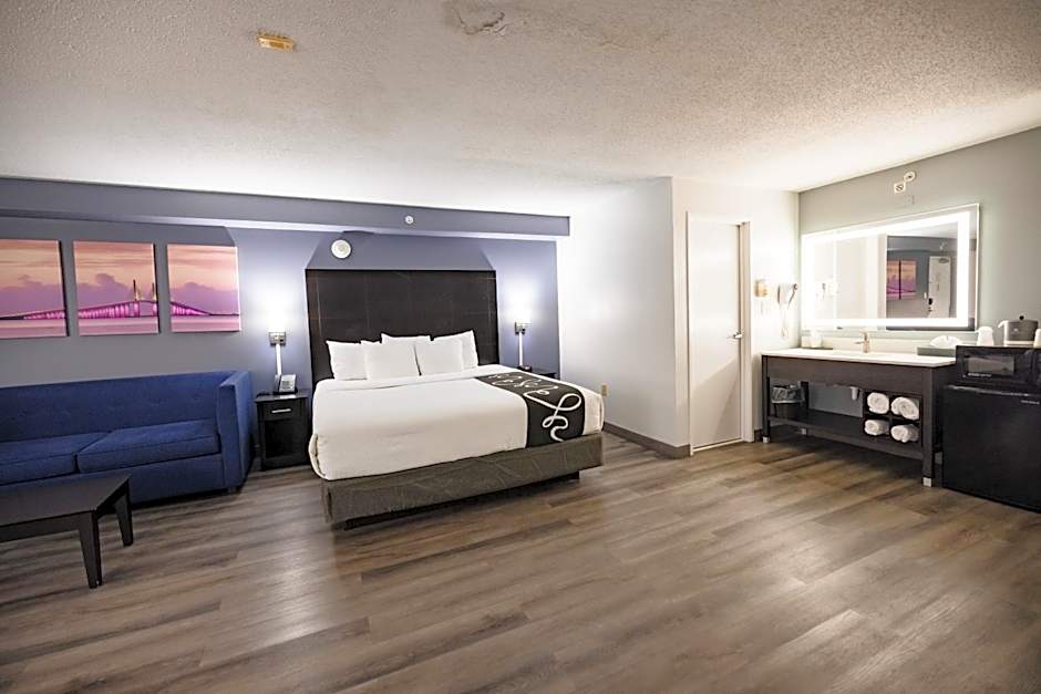 La Quinta Inn & Suites by Wyndham Tampa-Near Busch Gardens