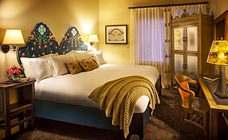 Traditional King Room