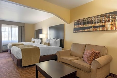 2 Queen Beds No-Smoking Room