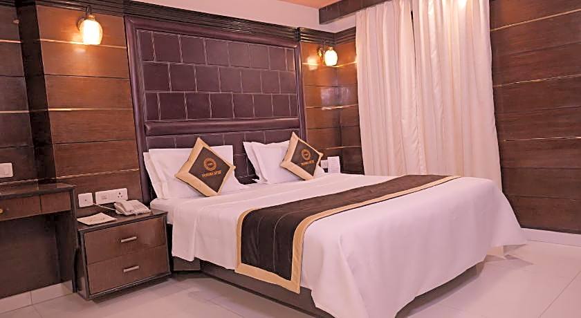 Foxoso Taj View Hotel