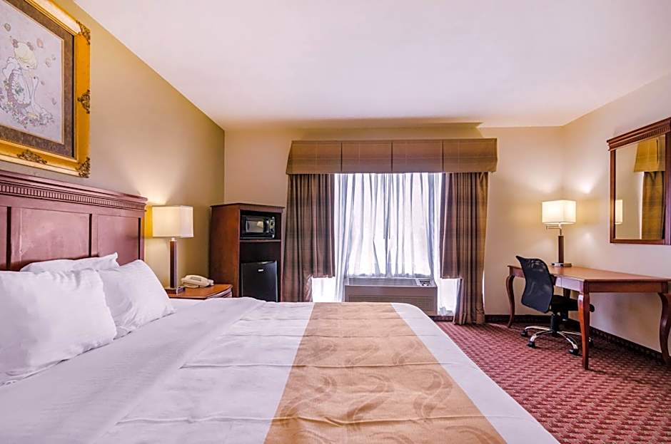 Quality Inn & Suites Carthage