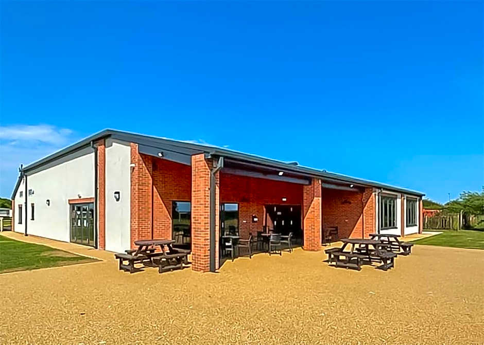 Willows Holiday Park