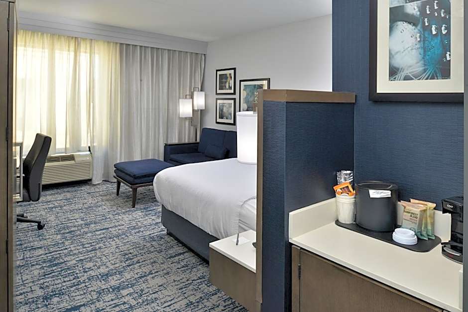 Courtyard by Marriott Wilmington Downtown/Historic District