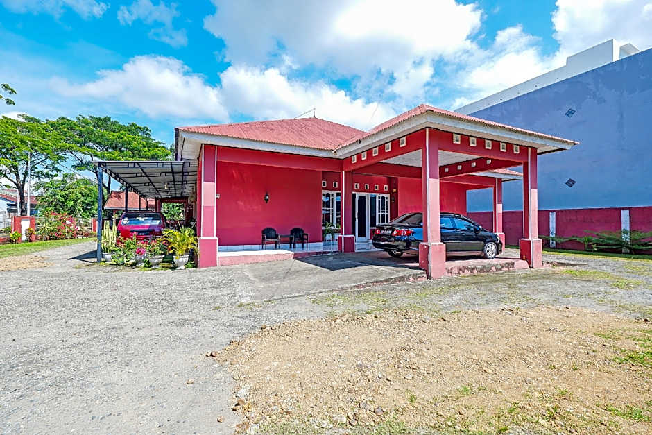 Hotel O Wisma Arwini Syariah Near Benteng Balangnipa