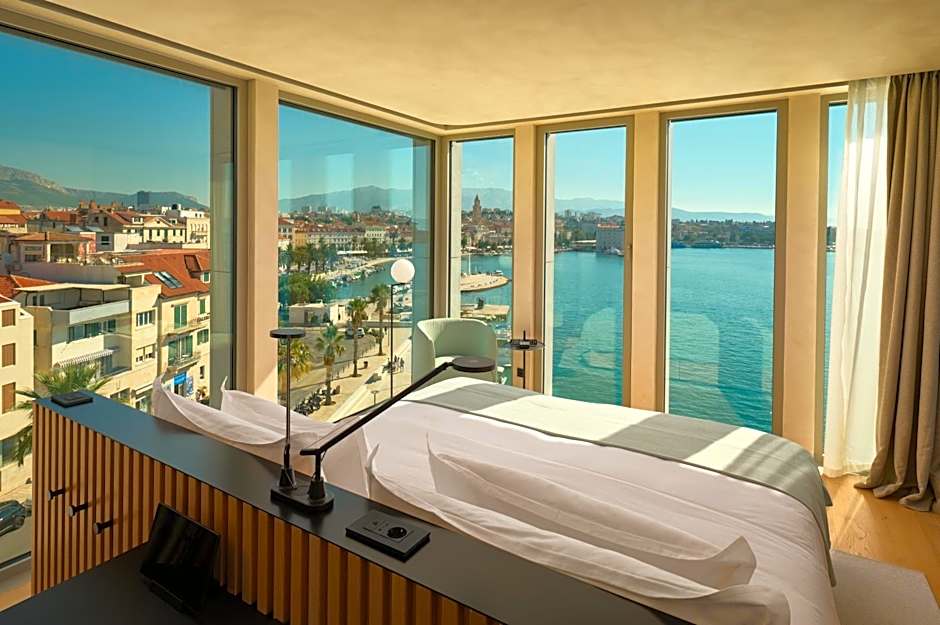 Hotel Ambasador