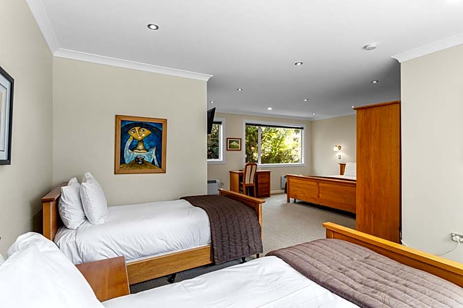 Mountain Lodge, Stratford, Ngati Ruanui