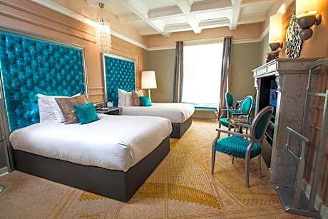 Grand Luxury Room with Double Double Beds