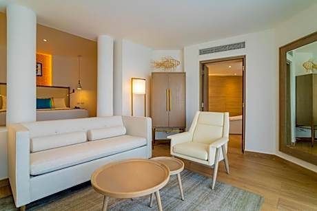 Bungalow Suite ( 2Adt+1Chd )