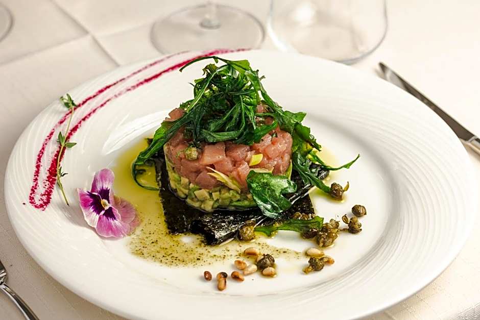 Boutique Hotel Shell