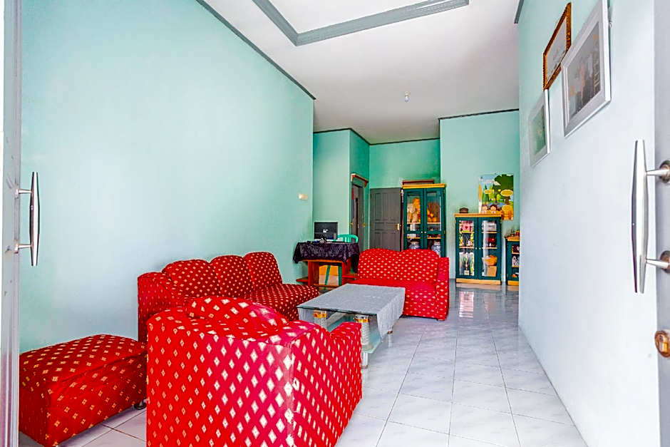 OYO 2903 Putri Residence Syariah