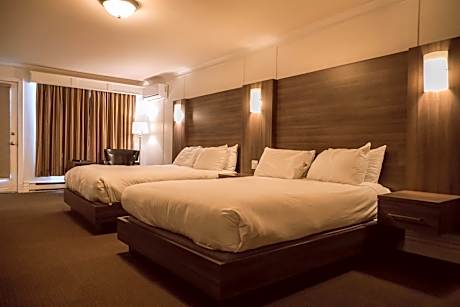 Queen Room with Two Queen Beds with River View