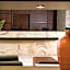 Courtyard by Marriott Los Angeles Sherman Oaks