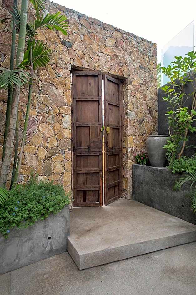 Anjali Casa Divina