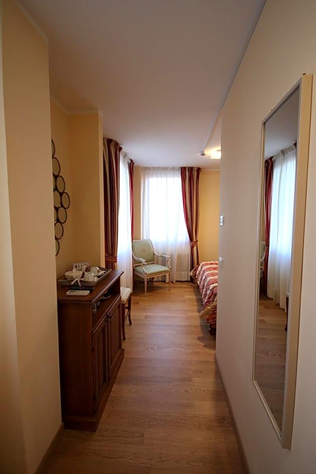 Hotel Italia