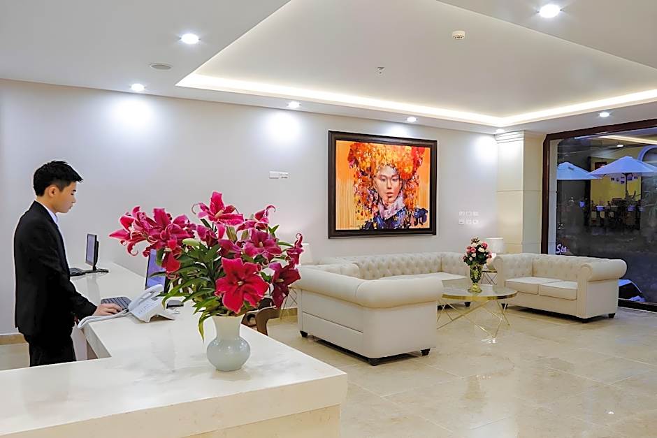 Azure Sapa Hotel