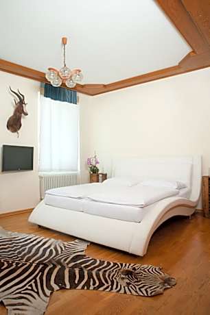 Superior Family Room