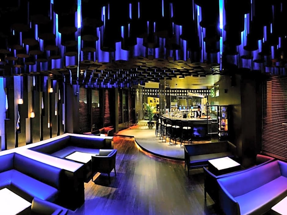 The Lalit Ashok Bangalore Hotel