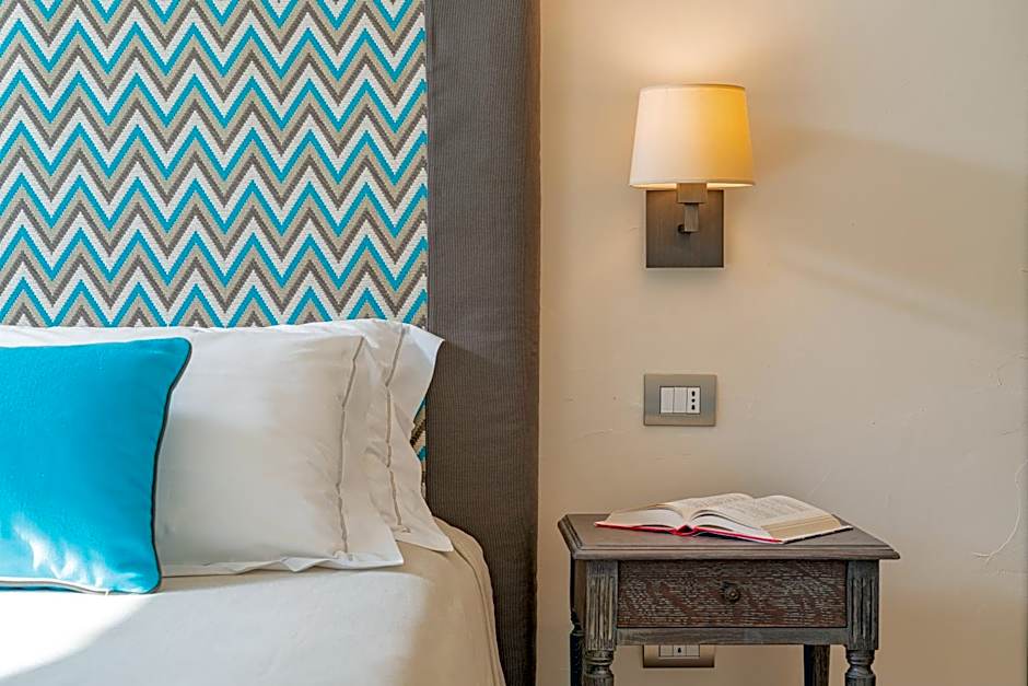 Photo 1 of 1 of Family Junior Suite