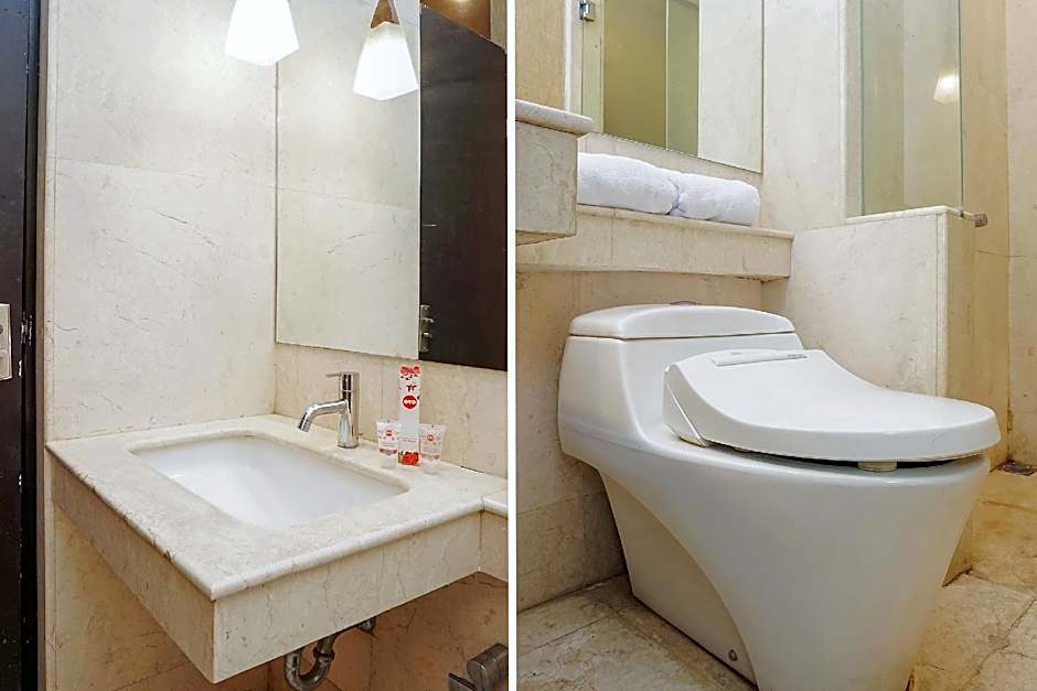 Collection O 252 Istana Permata Ngagel