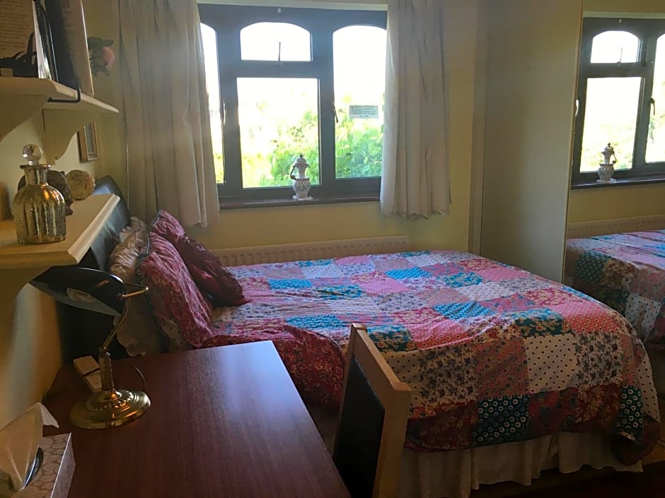 The Cedars House B&B