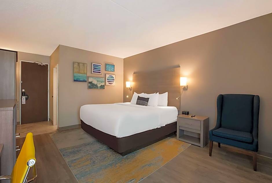 The Hub Middletown Red Bank, BW Signature Collection