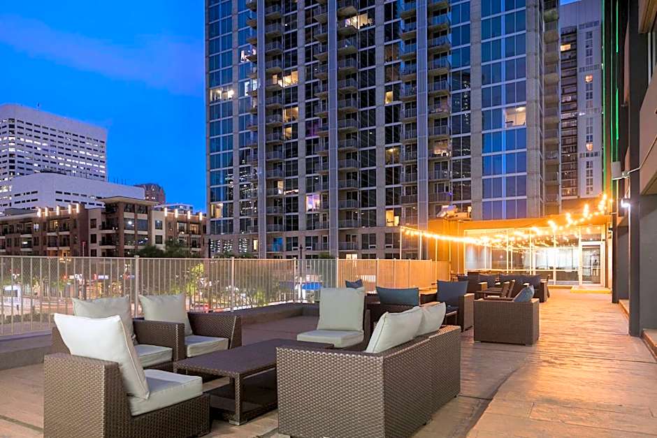 Holiday Inn Houston Downtown by IHG