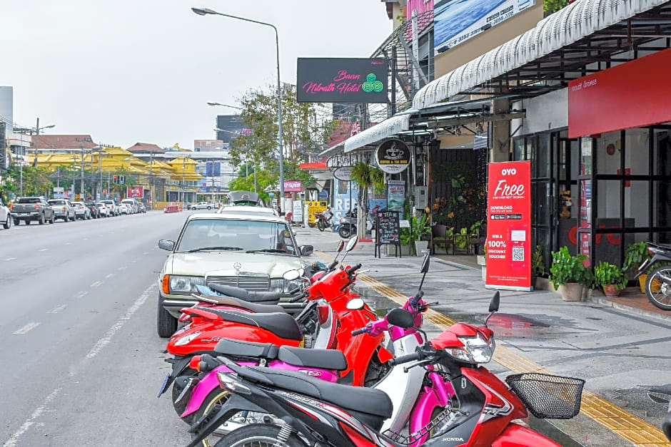 OYO 447 Royal Express Hua Hin