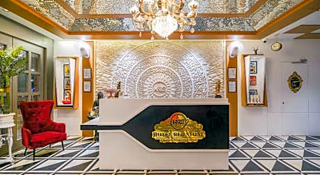 Hotel Red Stone